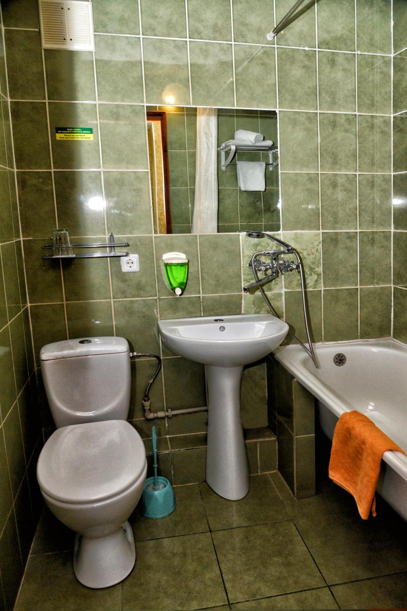 Green City Hotel Nikolayev Bagian luar foto